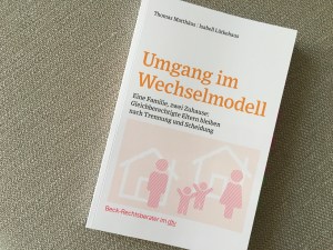 Buchcover „Umgang im Wechselmodell“